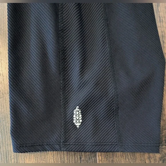 Free People Movement Ruffle Me Up Shortie Black Size XS - Picture 6 of 13